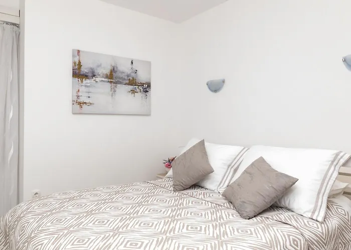 Andelina Apartman *
